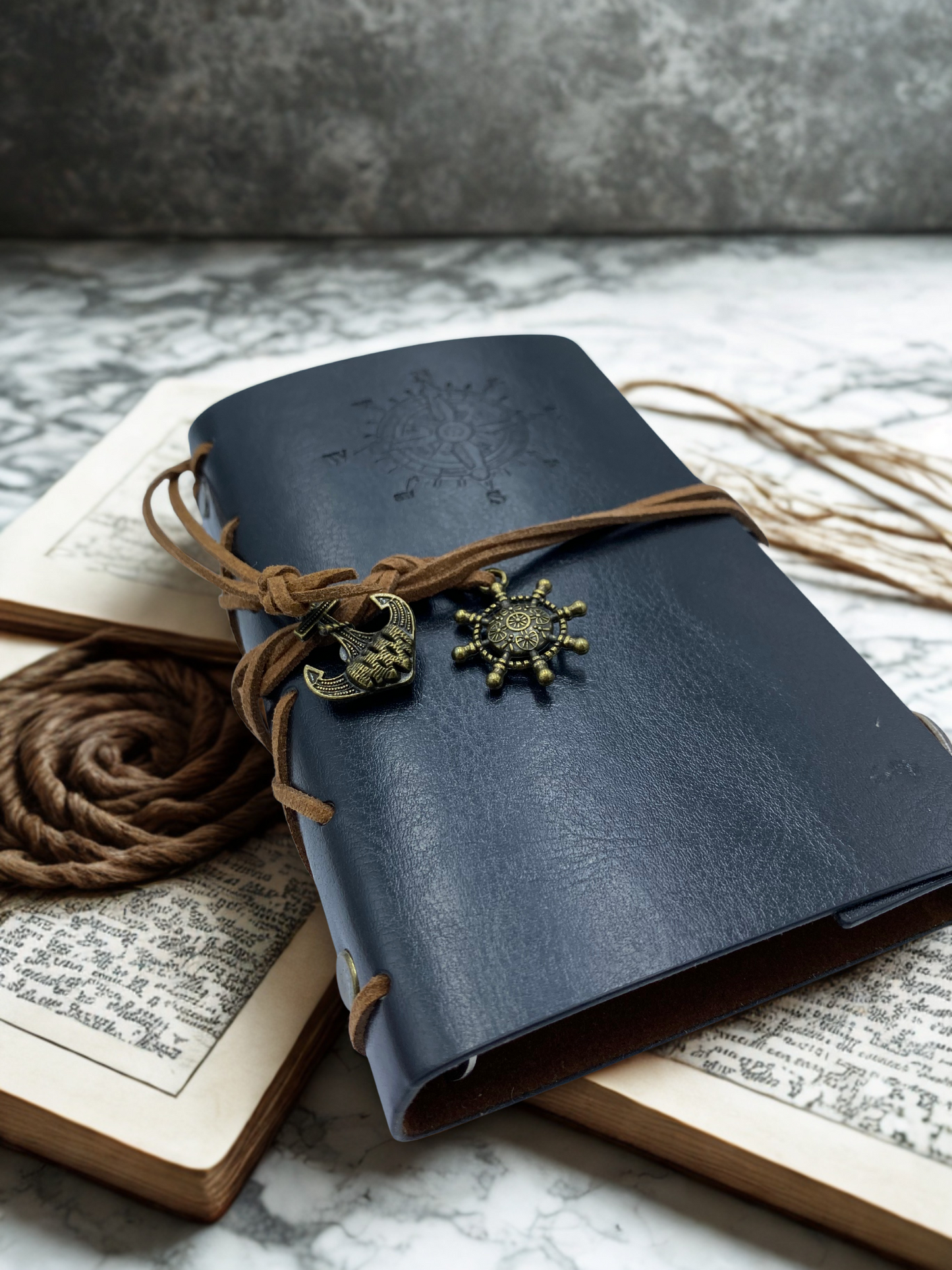 Carnet noir thème marin